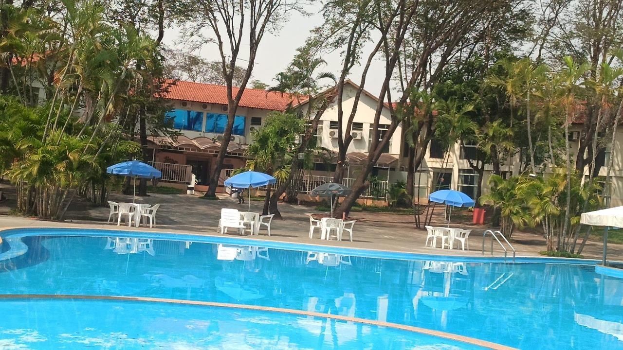 Hotel Agua Das Araras Paraguacu Paulista Exteriör bild