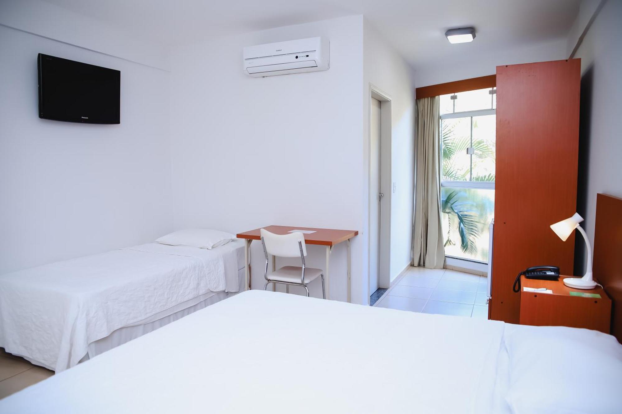 Hotel Agua Das Araras Paraguacu Paulista Rum bild