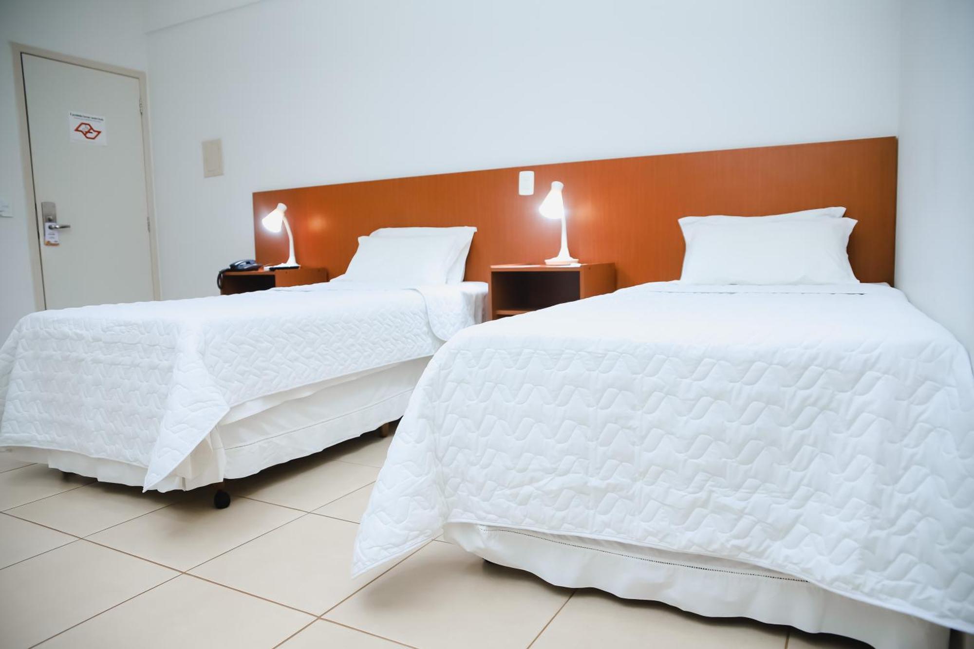 Hotel Agua Das Araras Paraguacu Paulista Rum bild