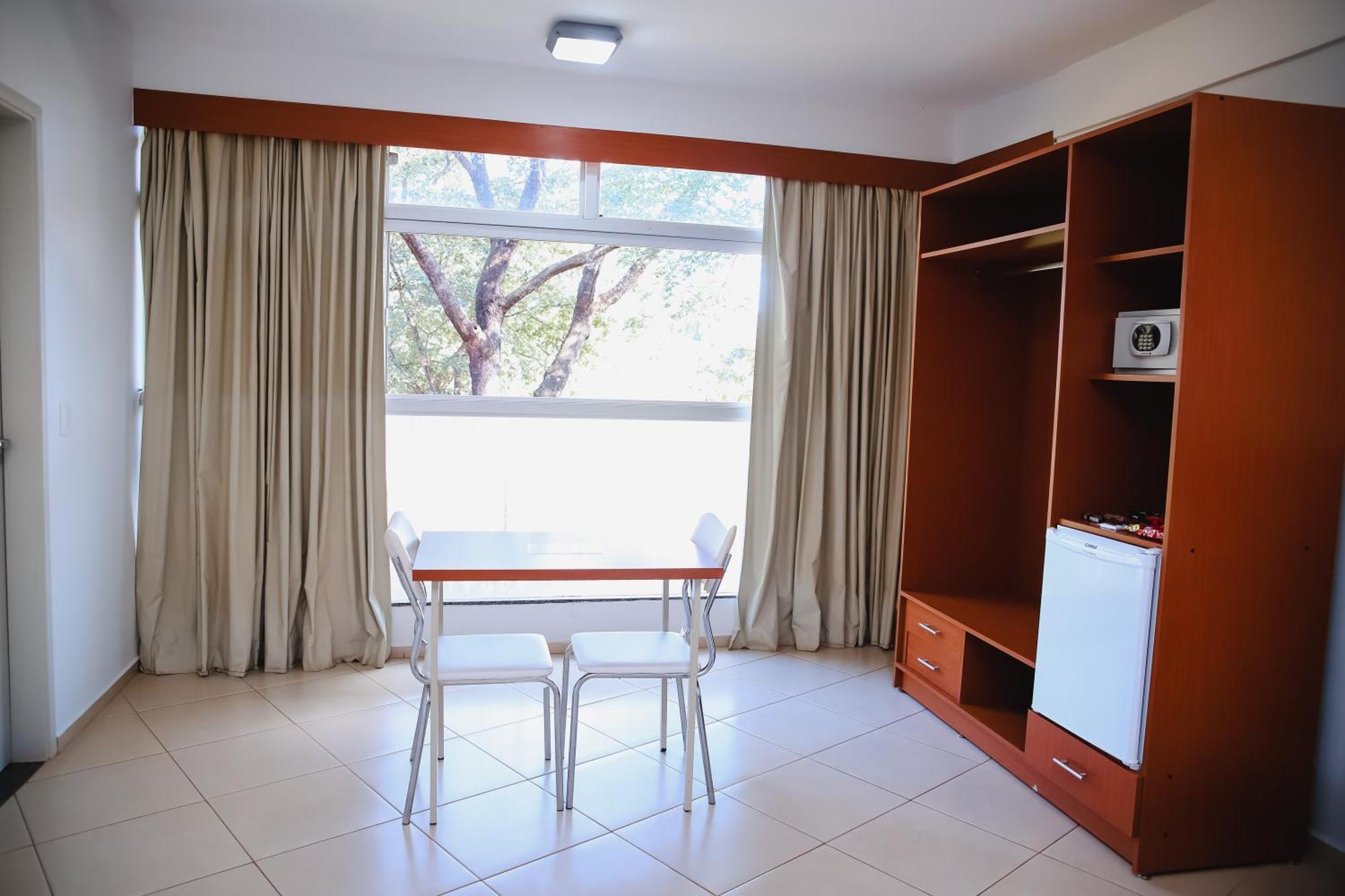 Hotel Agua Das Araras Paraguacu Paulista Exteriör bild