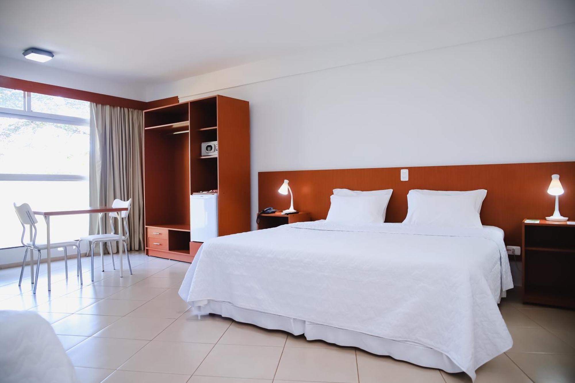 Hotel Agua Das Araras Paraguacu Paulista Exteriör bild