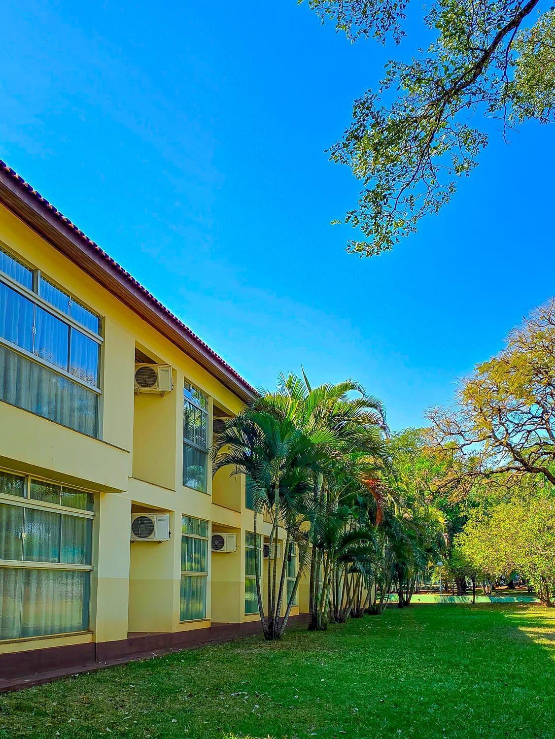 Hotel Agua Das Araras Paraguacu Paulista Exteriör bild